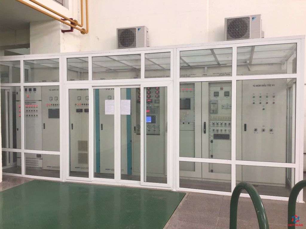 Thi công các tủ chống nóng, phòng trực cách âm bên trong nhà máy